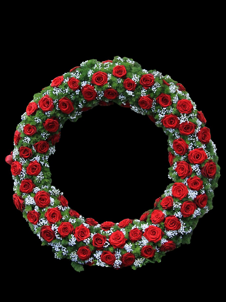 Red rose meadow wreath