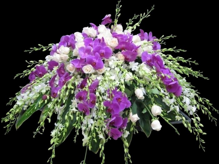 Graceful Garden Casket Spray